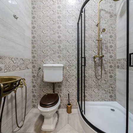 Rynok Square 20 * Lviv