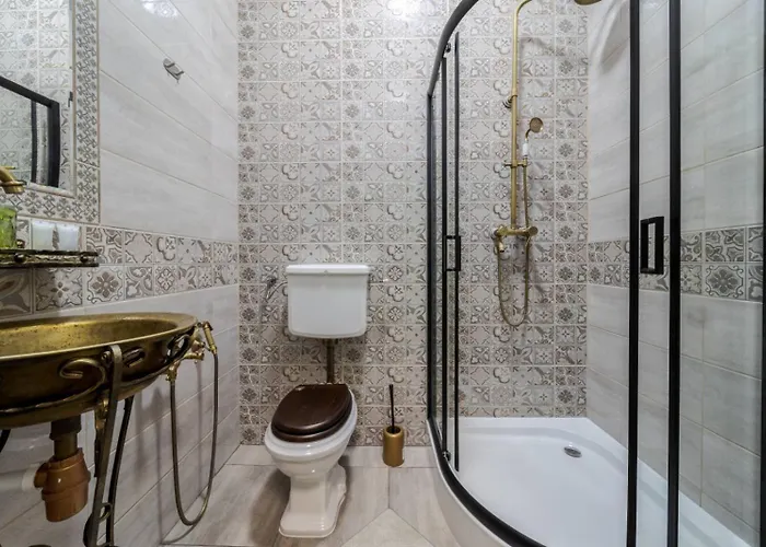 Rynok Square 20 * Lviv